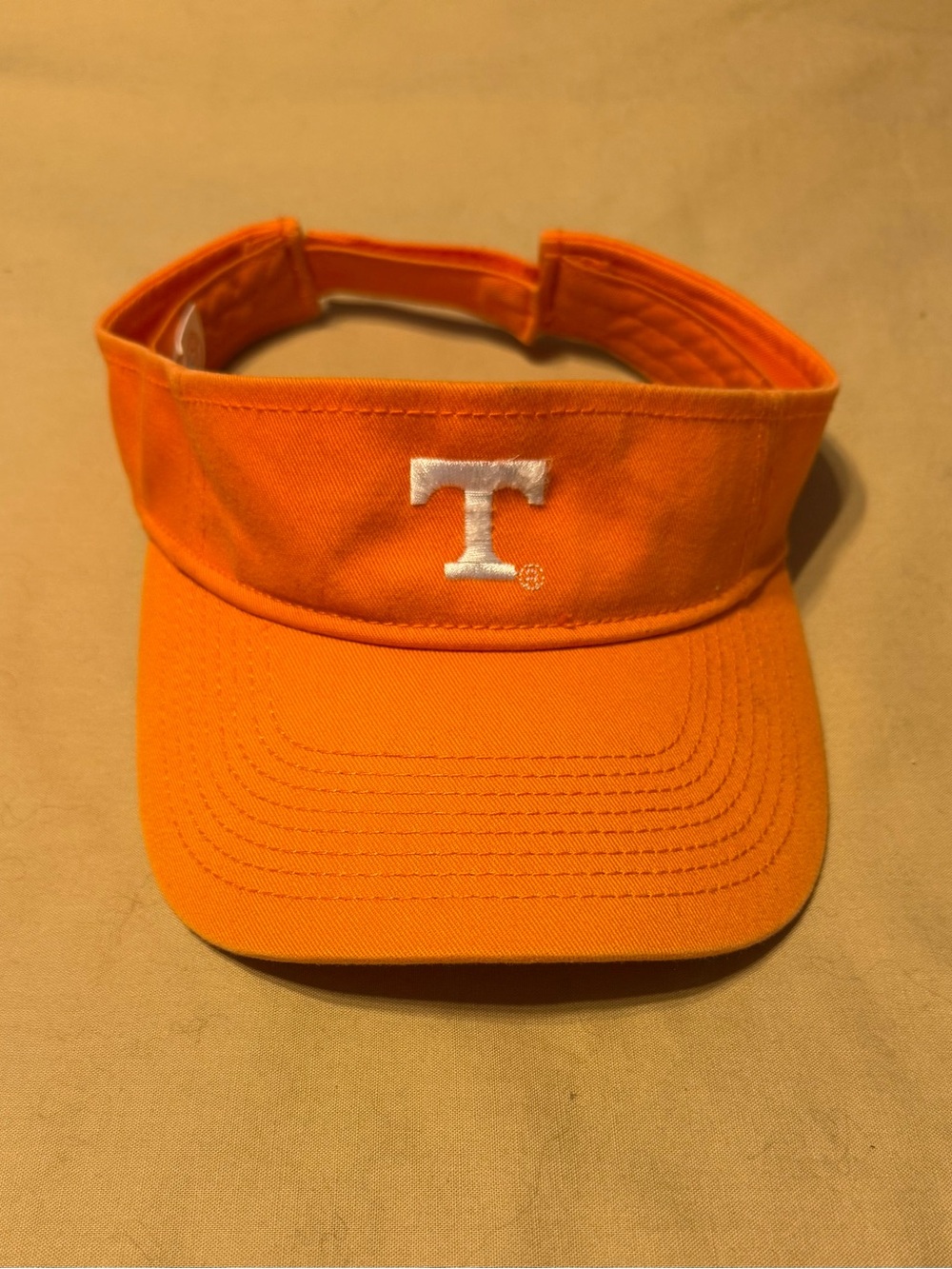 Women’s Tennessee Vols Orange Visor Hat with Embroidered "T"